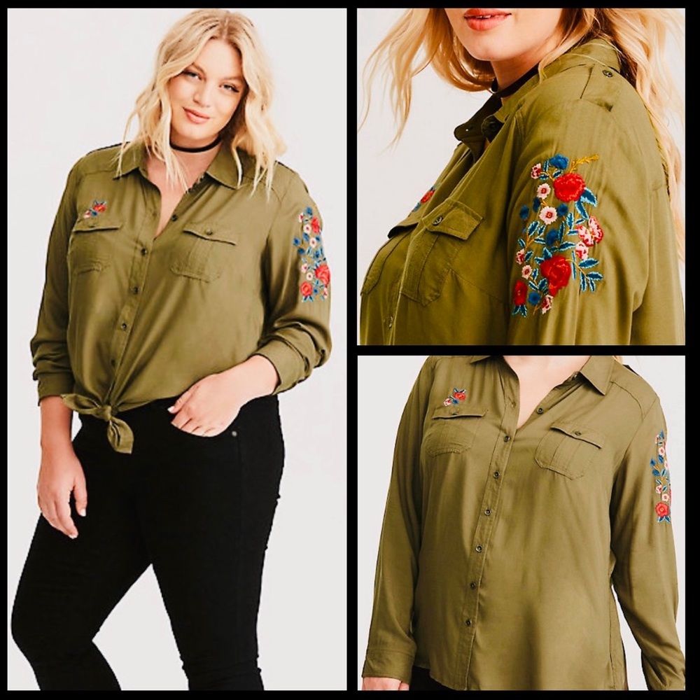 ❌❌SOLD❌❌Torrid floral embroidered twill top